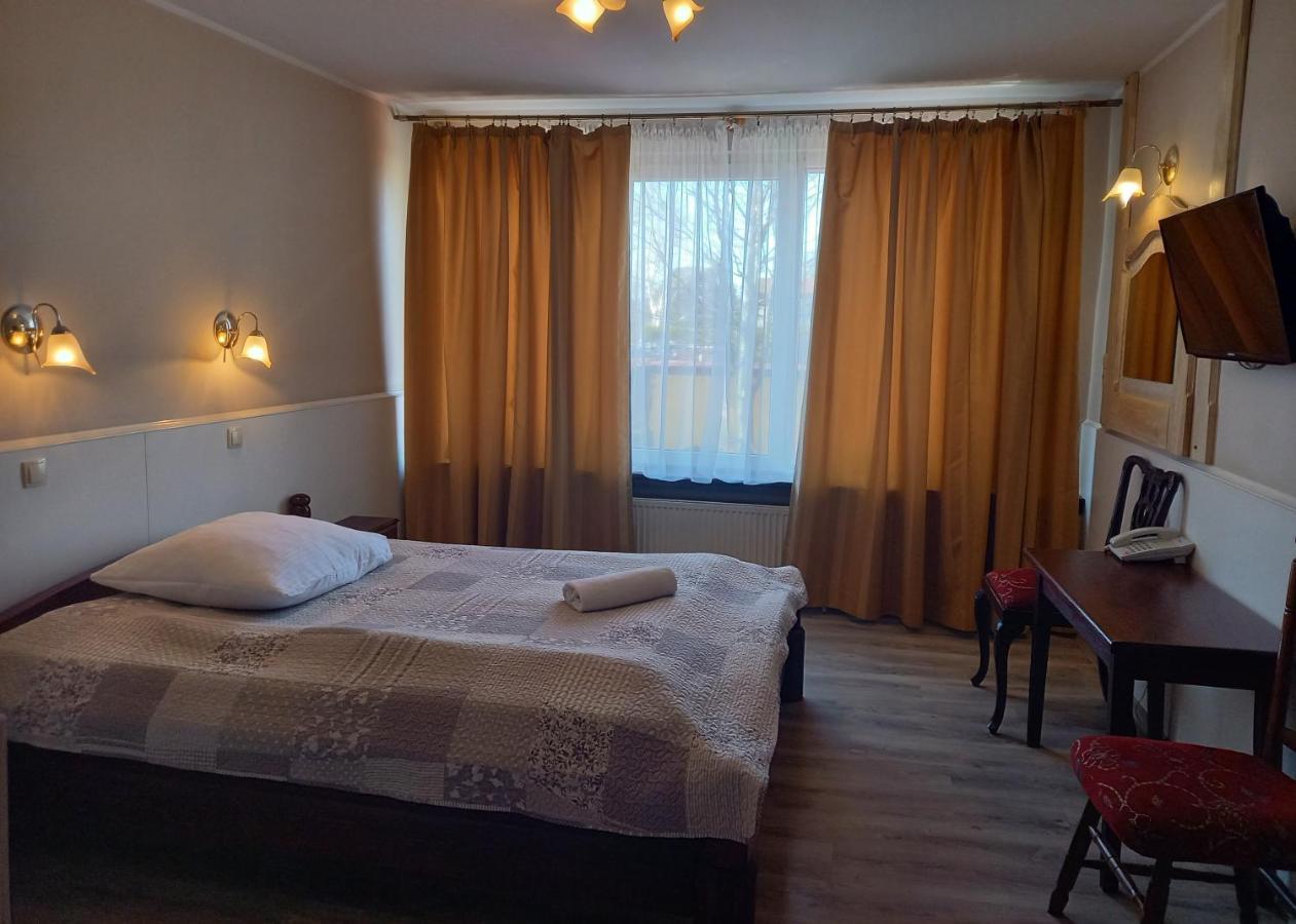 Dworek Staropolski Poznań Kültér fotó
