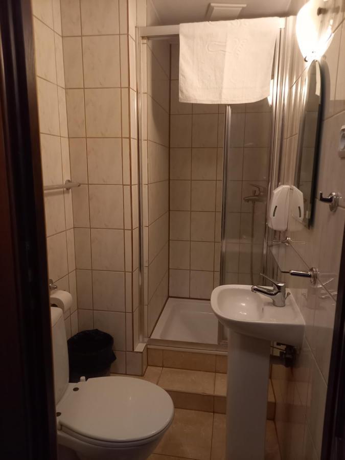 Dworek Staropolski Poznań Kültér fotó